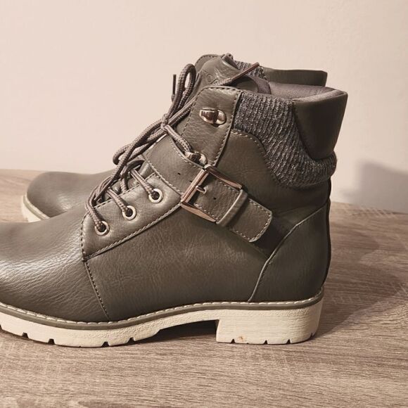 WOMEN'S NEW  NAUTICA SIANA ANKLE BOOTIE GRAY SIZE 10 - Picture 1 of 4